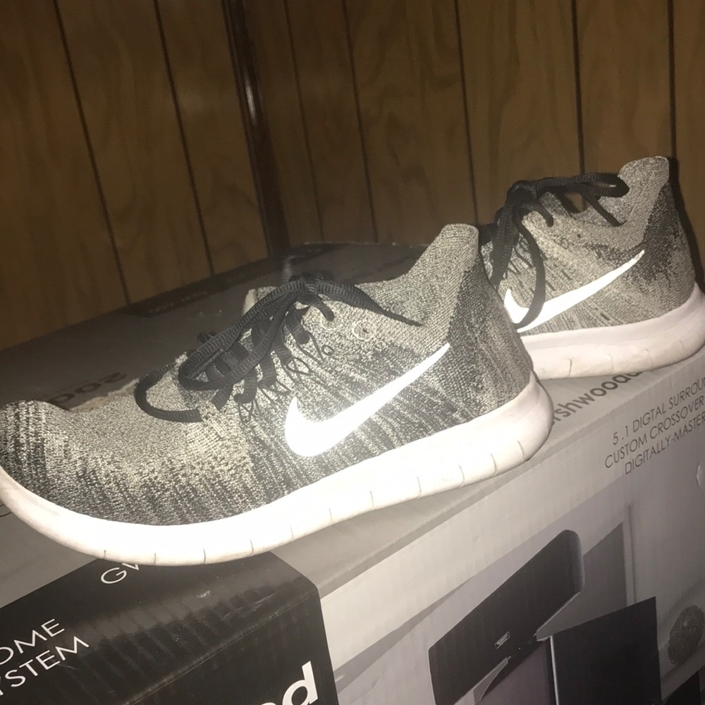 Nike women’s running sneakers